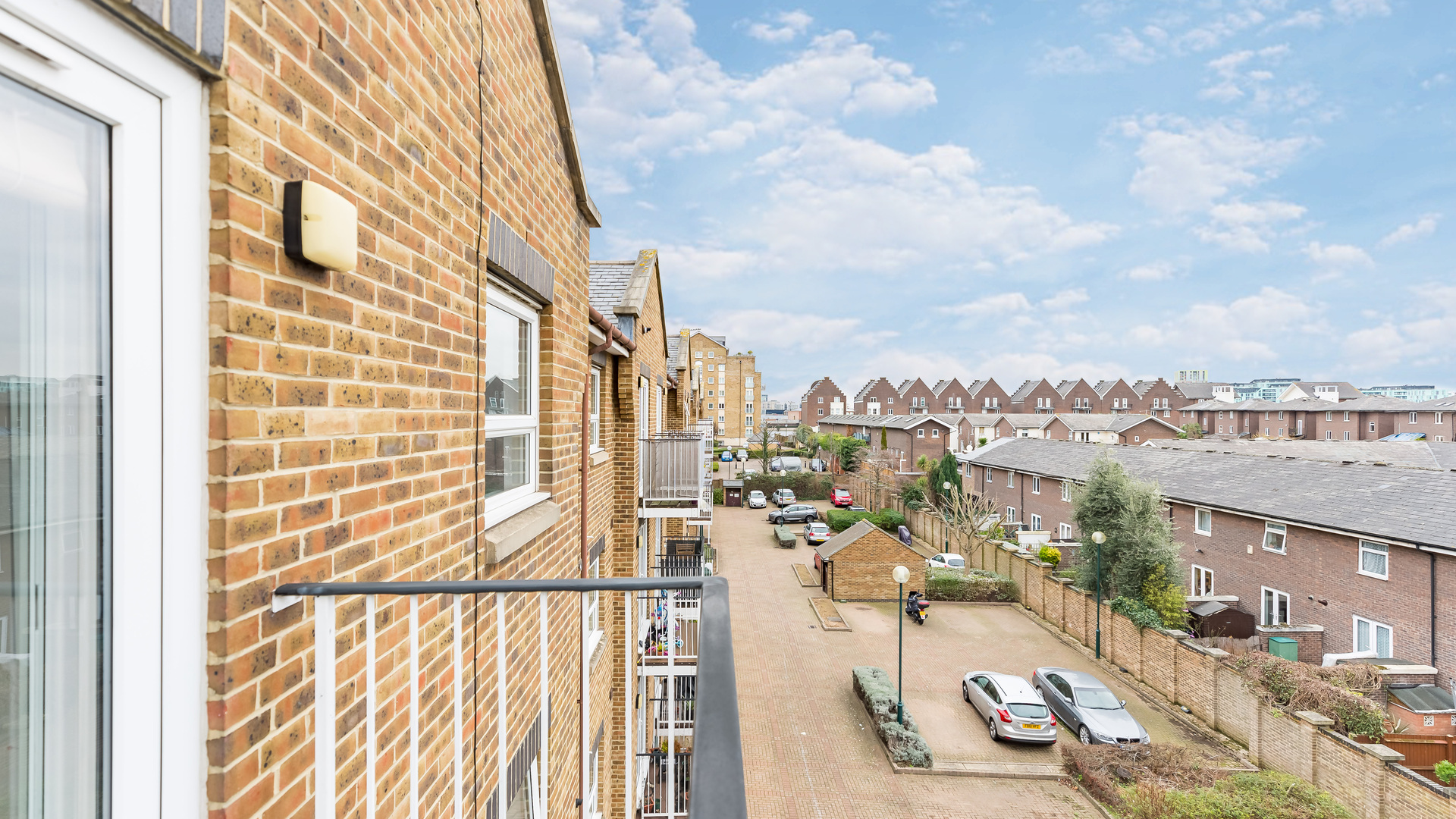 Property For Sale Fawley Lodge, Millennium Drive, Isle of Dogs, E14 2