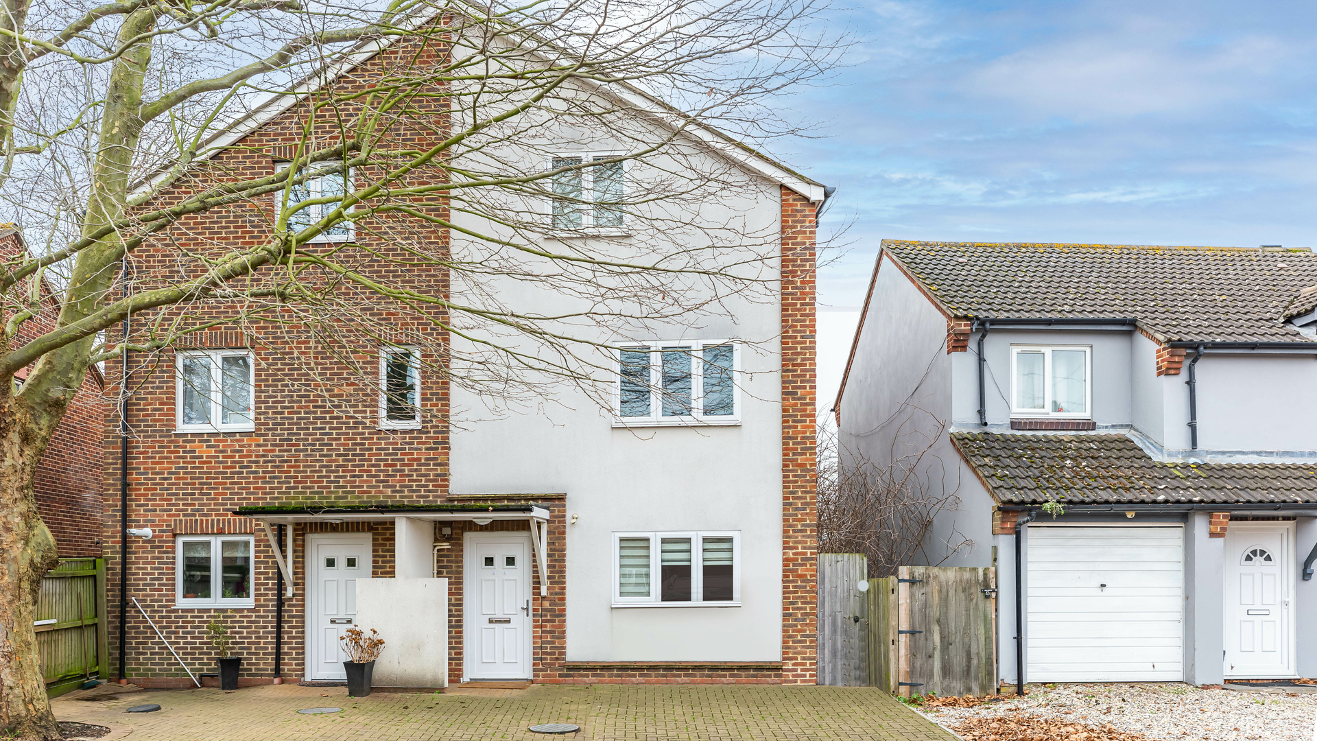 Property For Sale Jade Close, Newham, E16 4 Bedroom Semi Detached