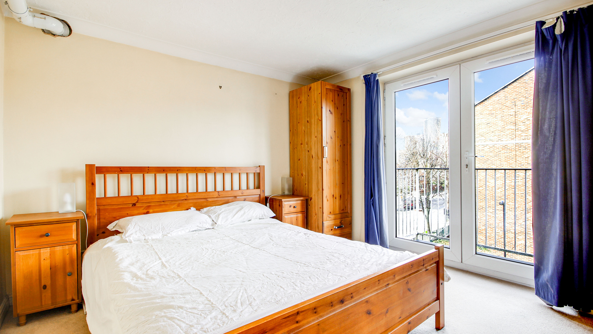 Property For Sale Fawley Lodge, Millennium Drive, Isle of Dogs, E14 2