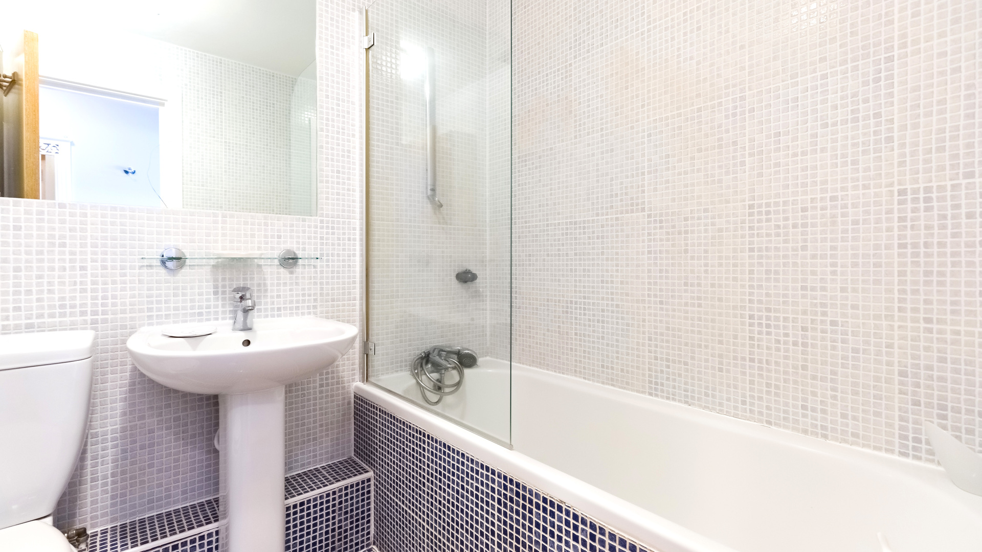 Property For Sale St. Davids Square, Isle of Dogs, E14 1 Bedroom Flat