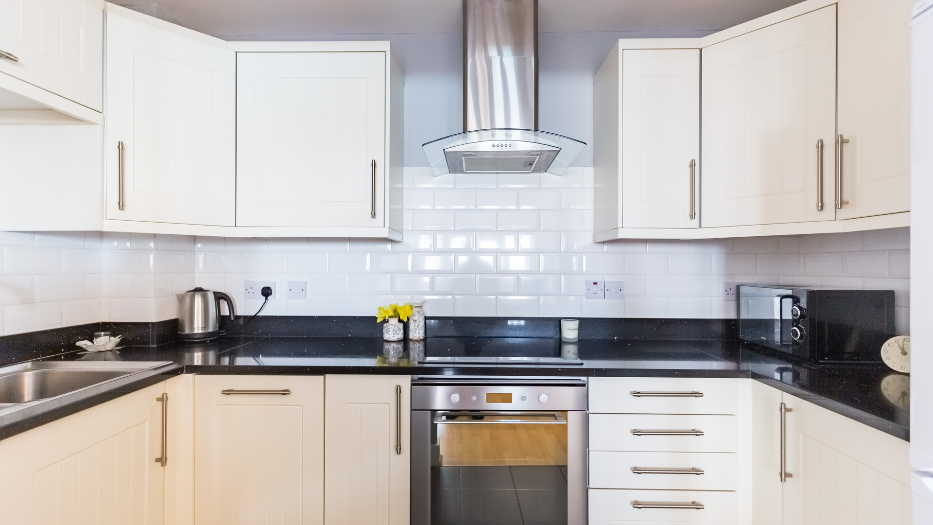 Property For Sale St. Davids Square, Isle of Dogs, E14 1 Bedroom Flat Alex Neil 003530/1