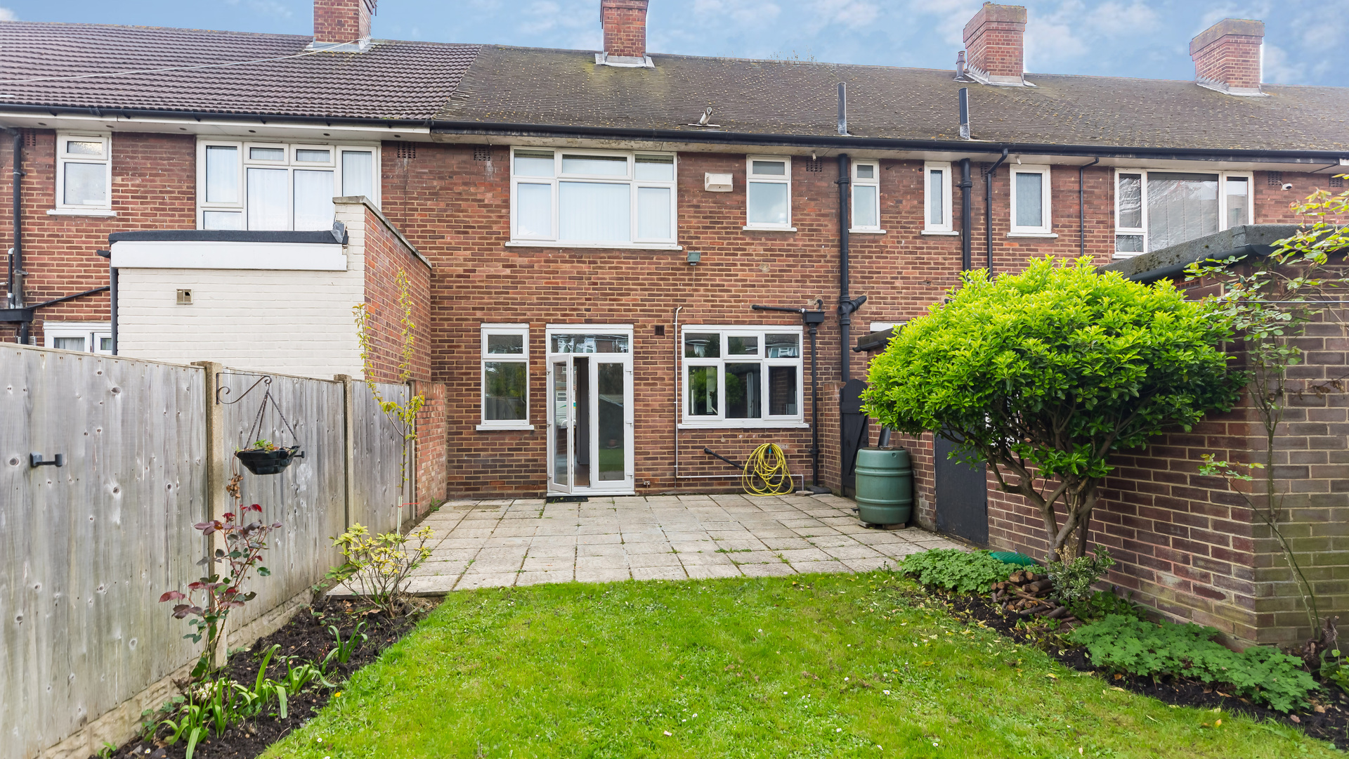 Property For Sale Ruscoe Road, Canning Town, E16 3 Bedroom Terraced