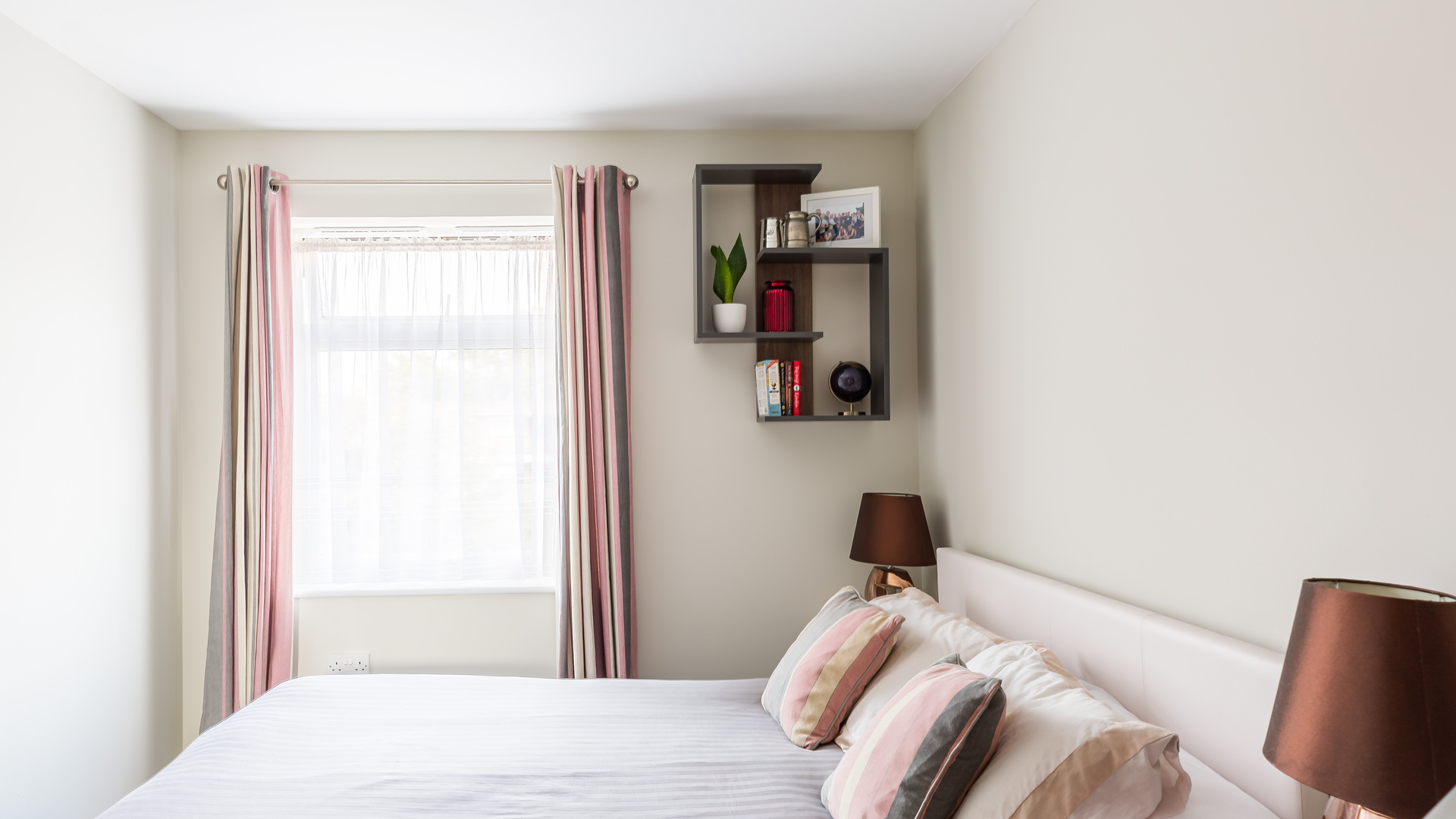 Property For Sale Whitehorse Apartments, Saltwell Street, Poplar, E14