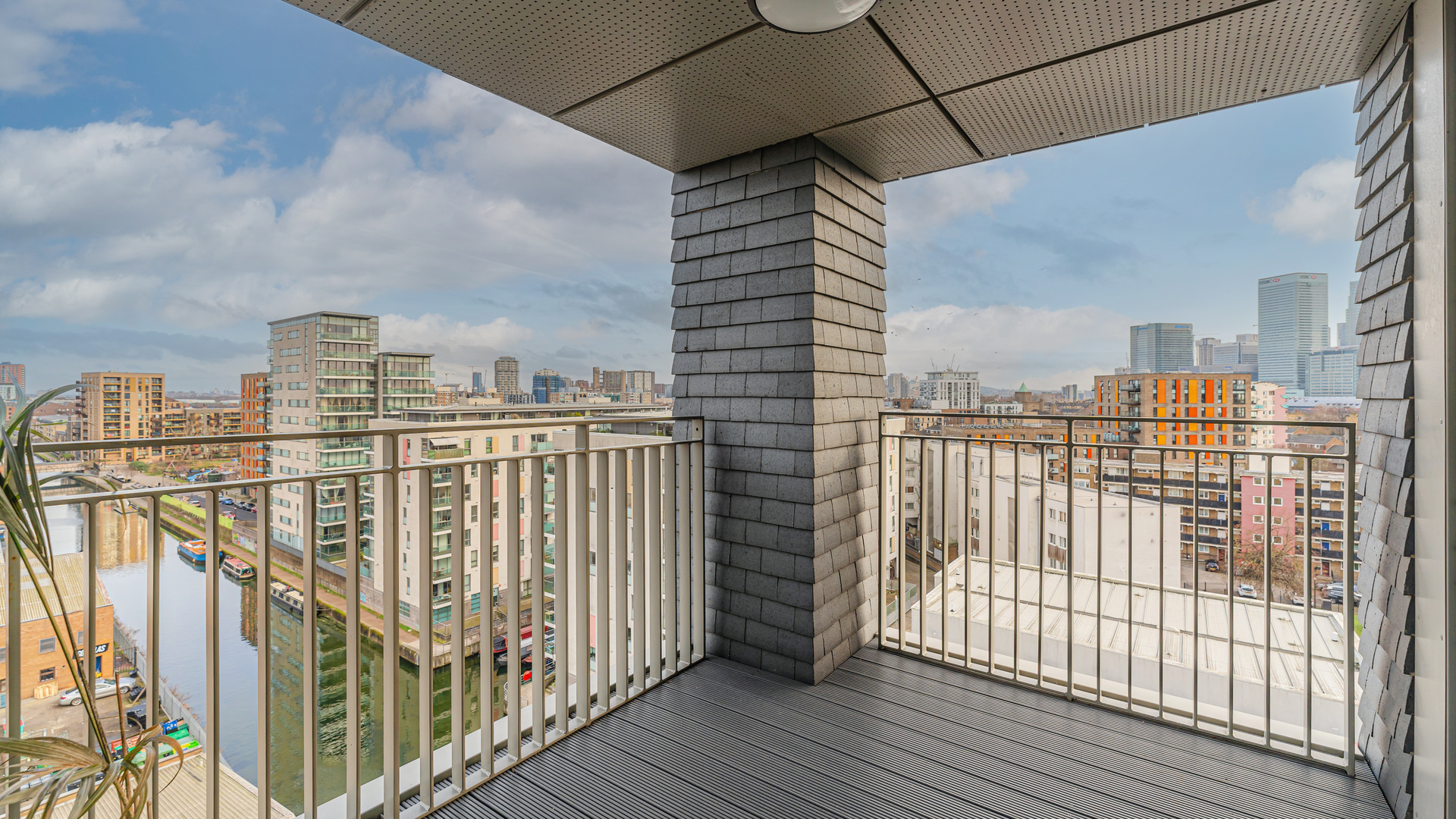 Property For Sale Thomas Road, Poplar, E14 | 1 Bedroom Flat | Alex Neil ...