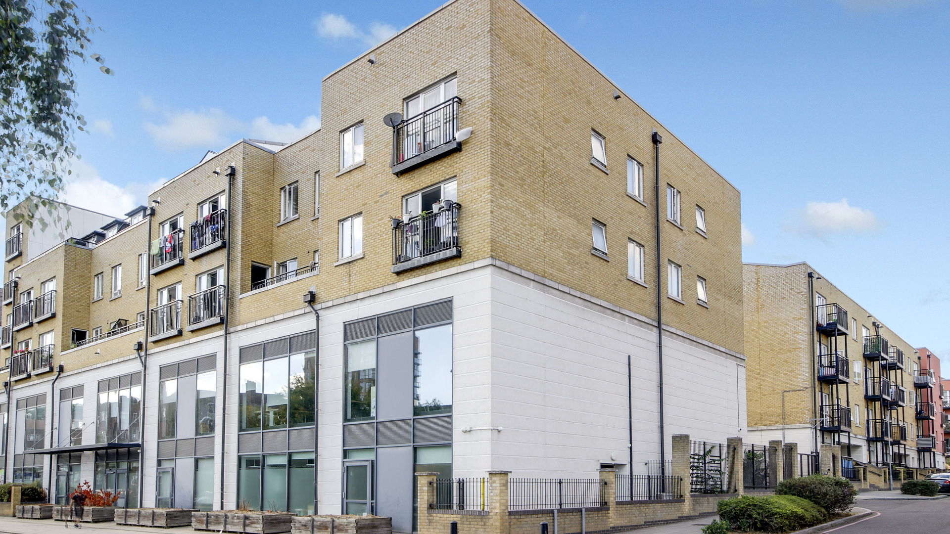 Property For Sale Mercer Court, Candle Street, Stepney Green, E1 2