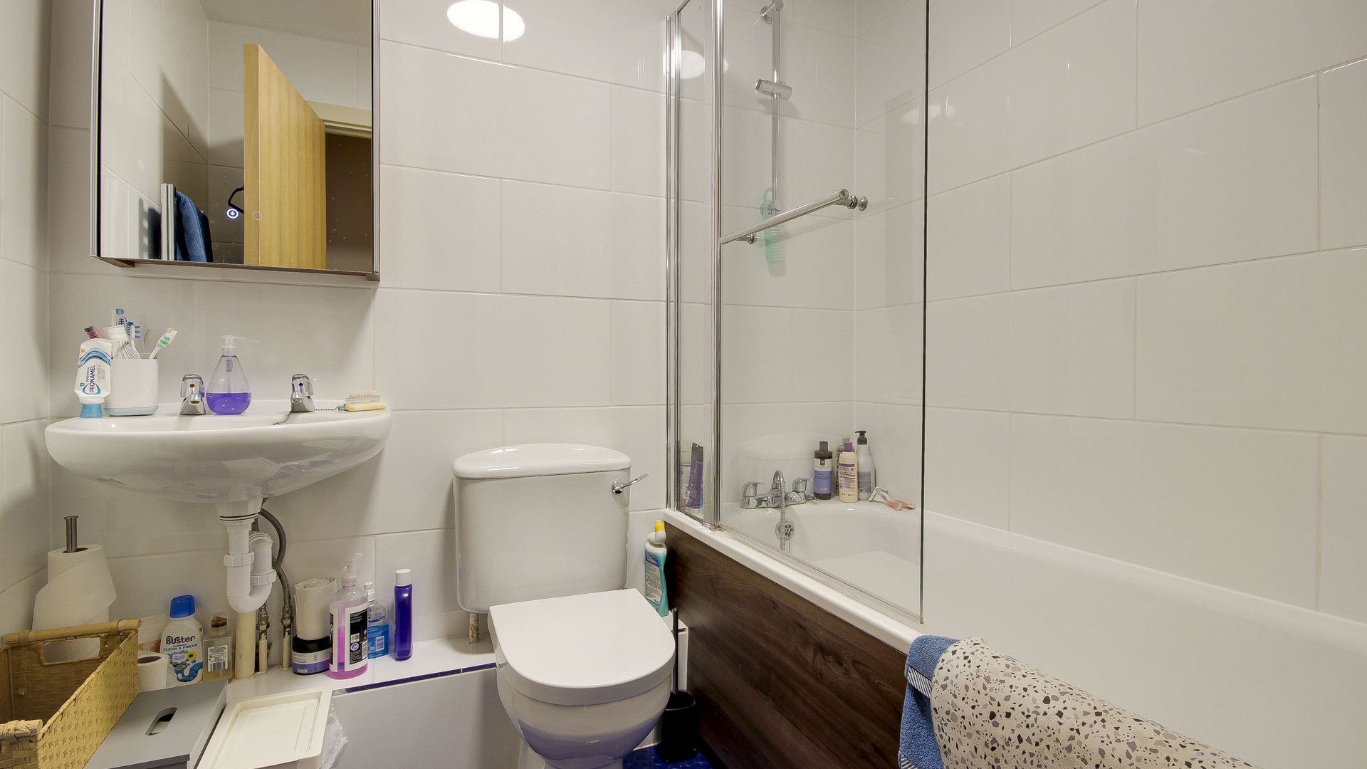 Property For Sale St. Davids Square, Isle of Dogs, E14 2 Bedroom Flat