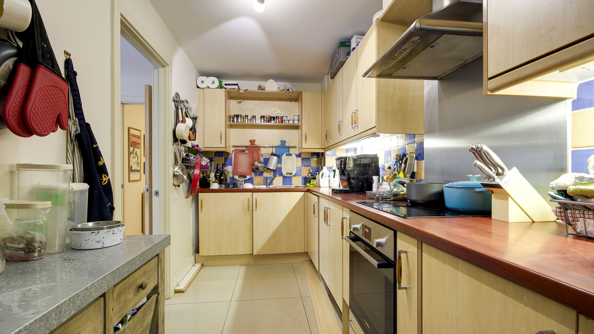 Property For Sale St. Davids Square, Isle of Dogs, E14 2 Bedroom Flat