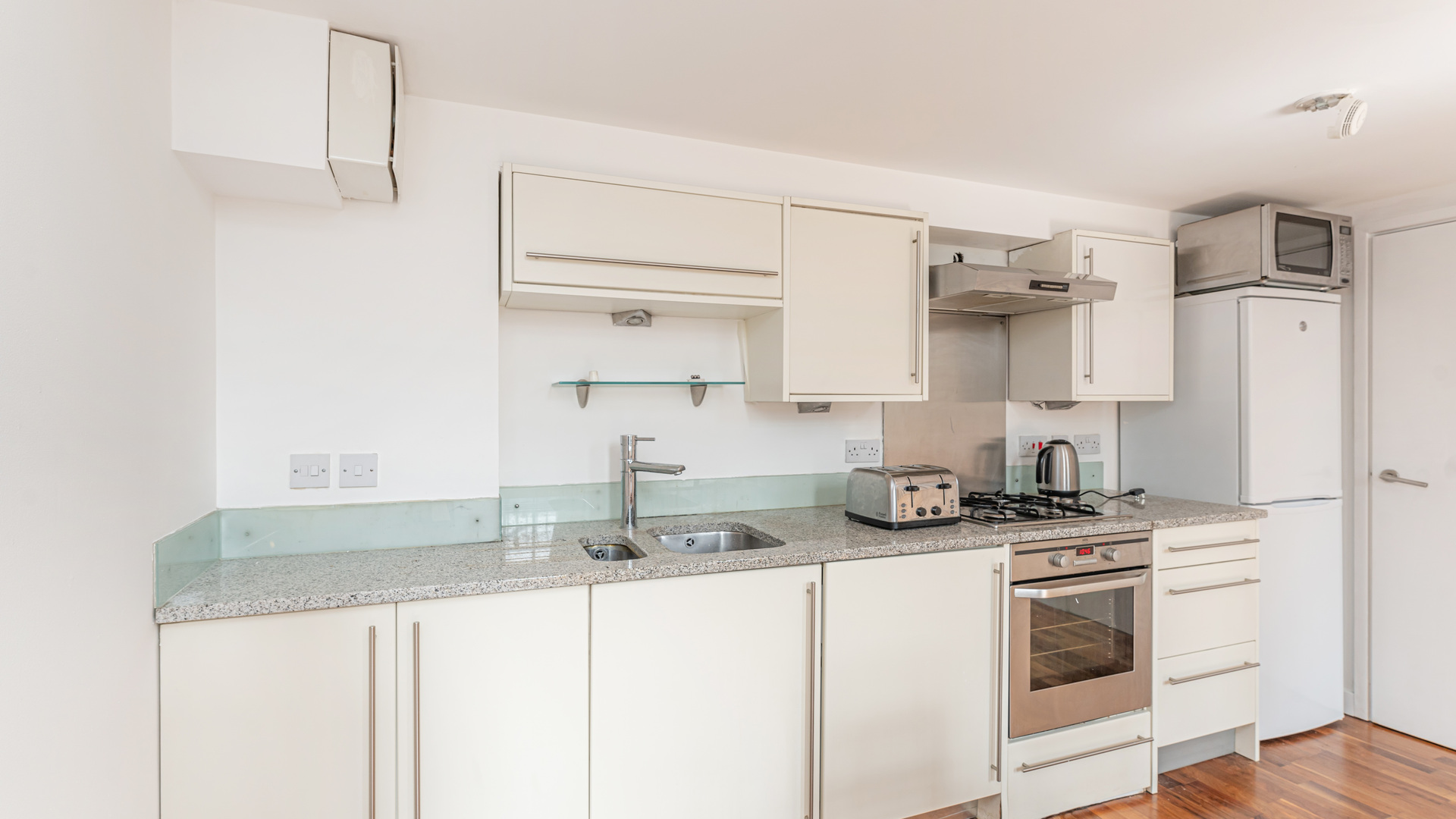 Property For Sale Connaught Works, Old Ford Road, Bow, E3 2 Bedroom