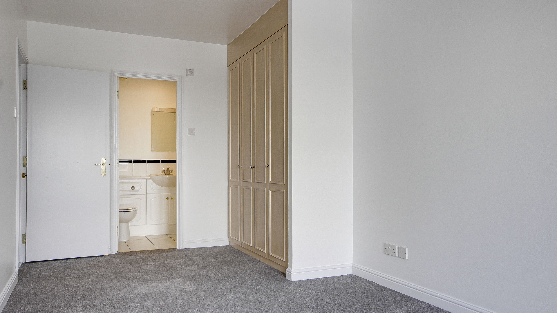 Property For Sale Perry Court, Maritime Quay, Isle of Dogs, E14 2