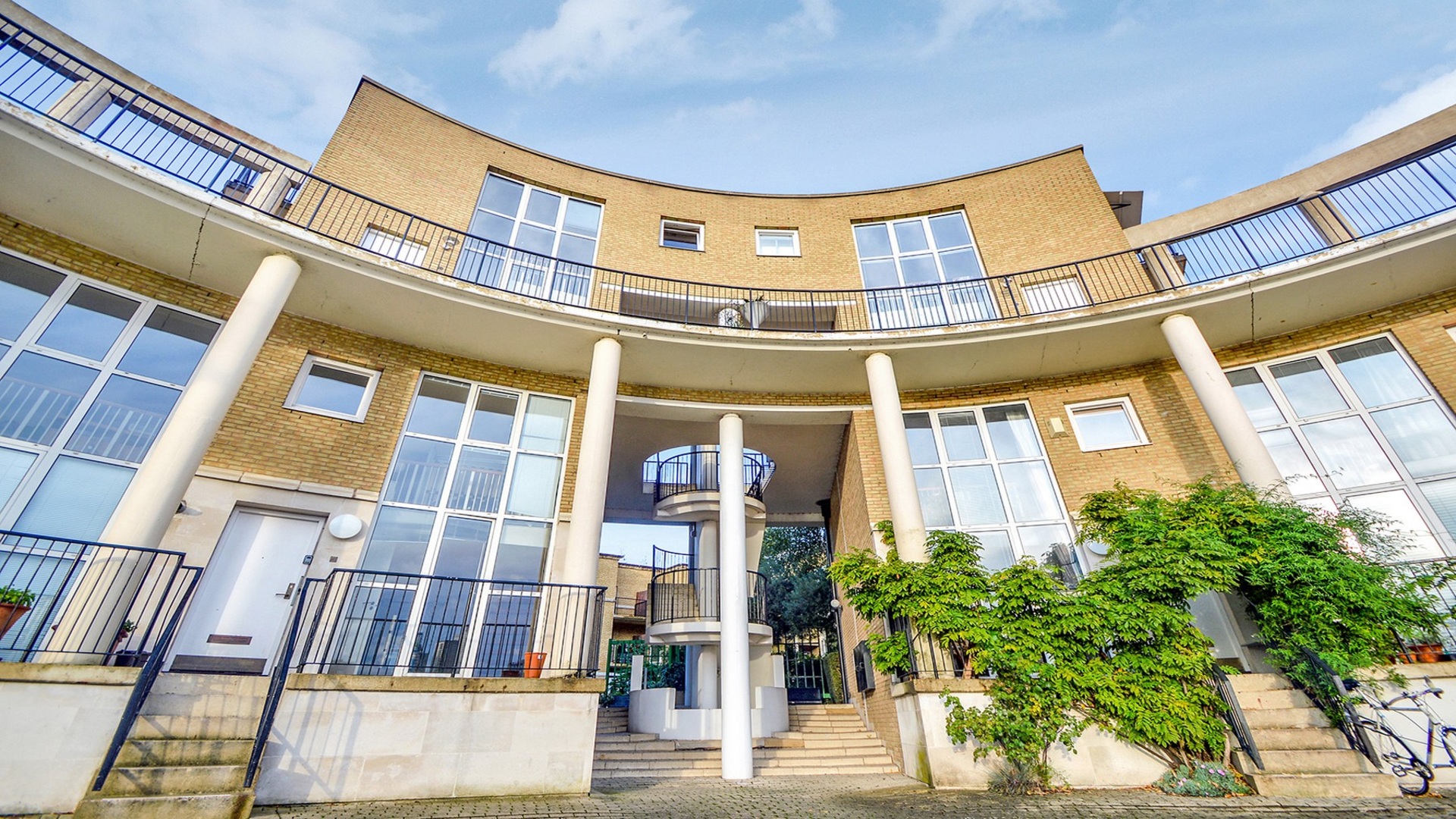 Princes Court Rotherhithe SE16