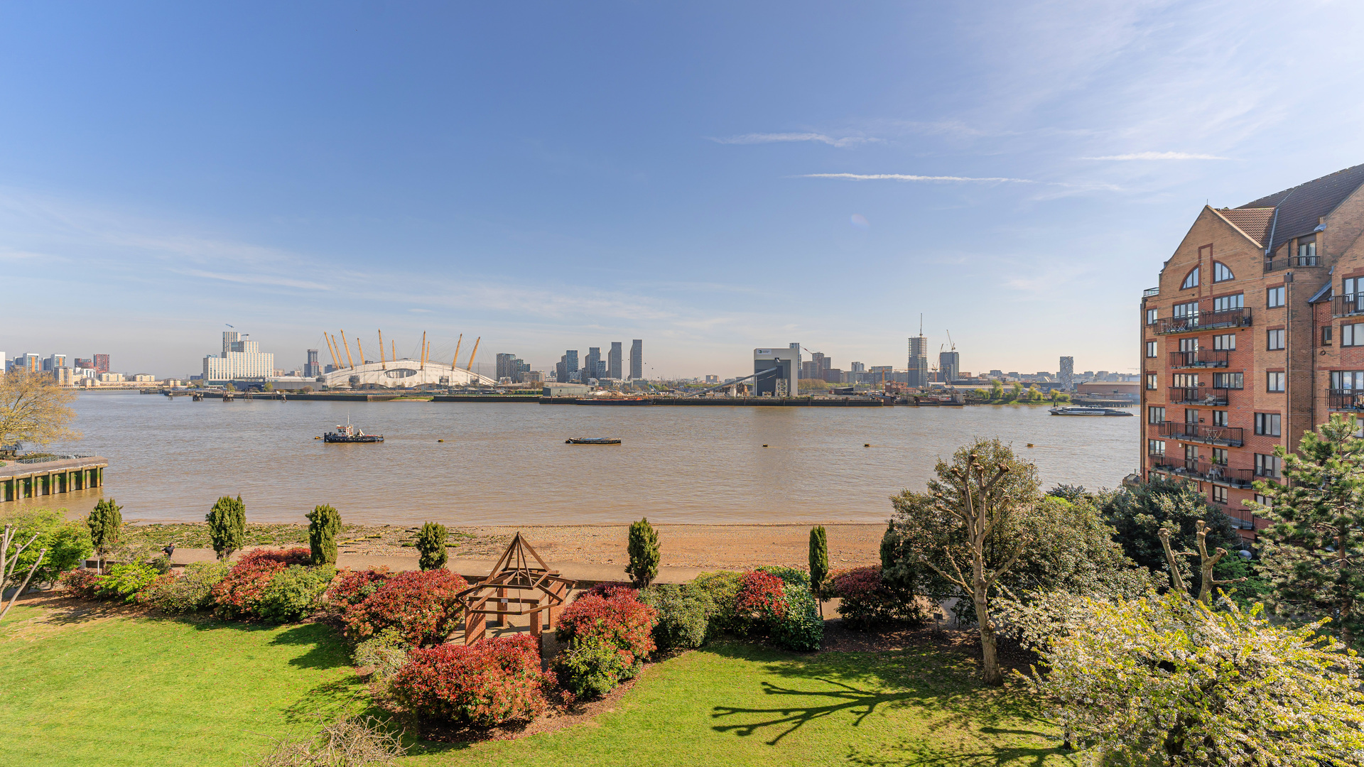 Amsterdam Road Isle of Dogs E14