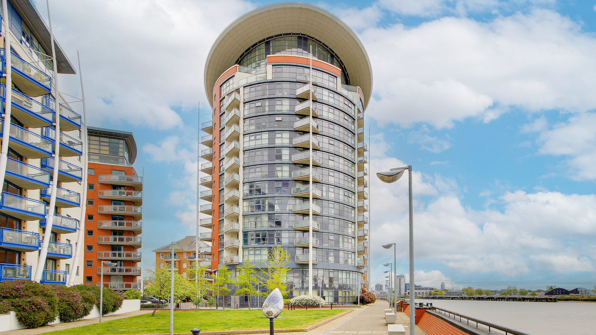 Crews Street Canary Wharf E14