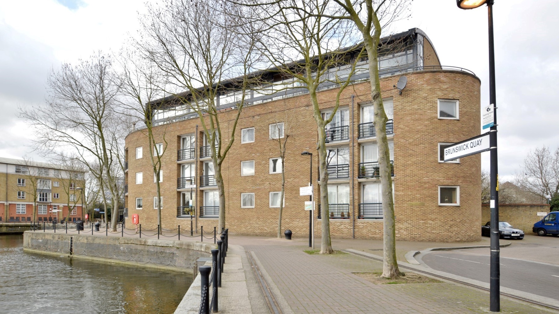 Brunswick Quay Surrey Quays SE16