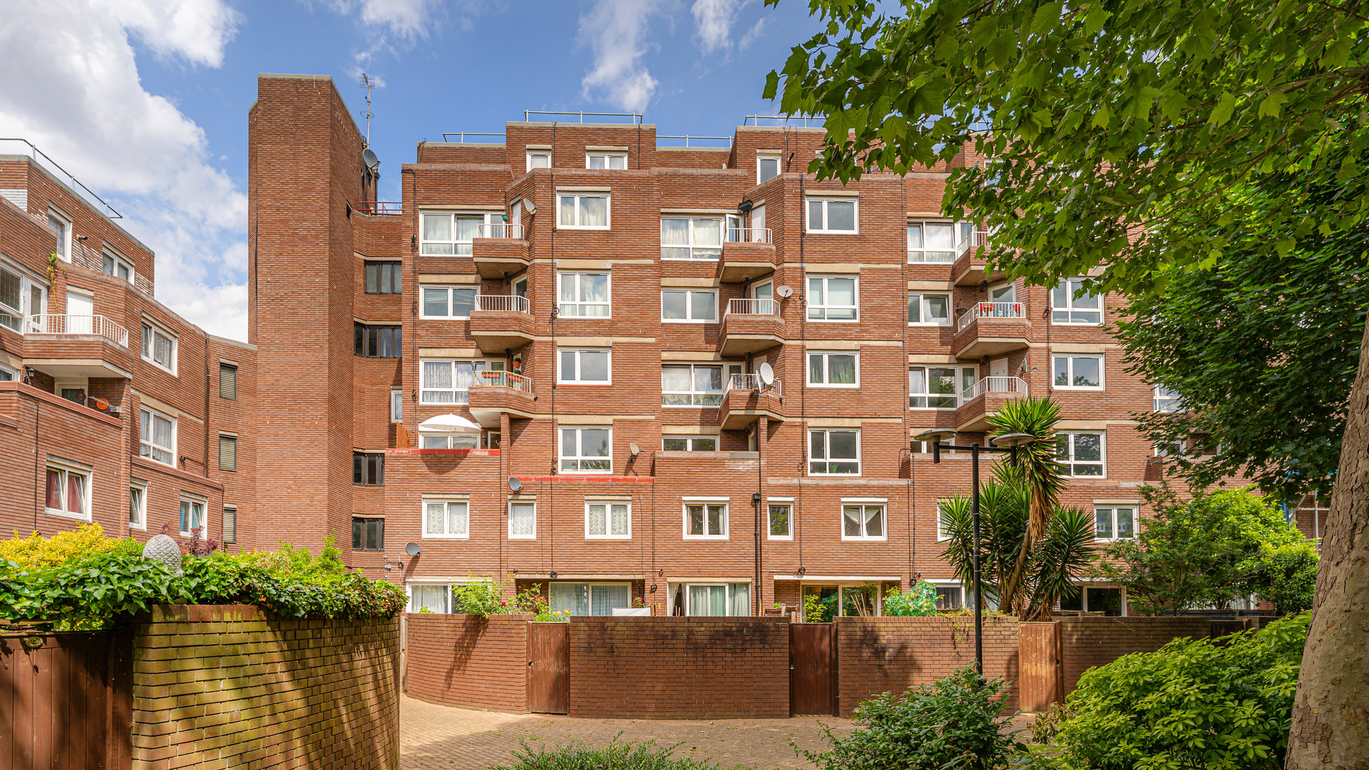 Newell Street Poplar E14