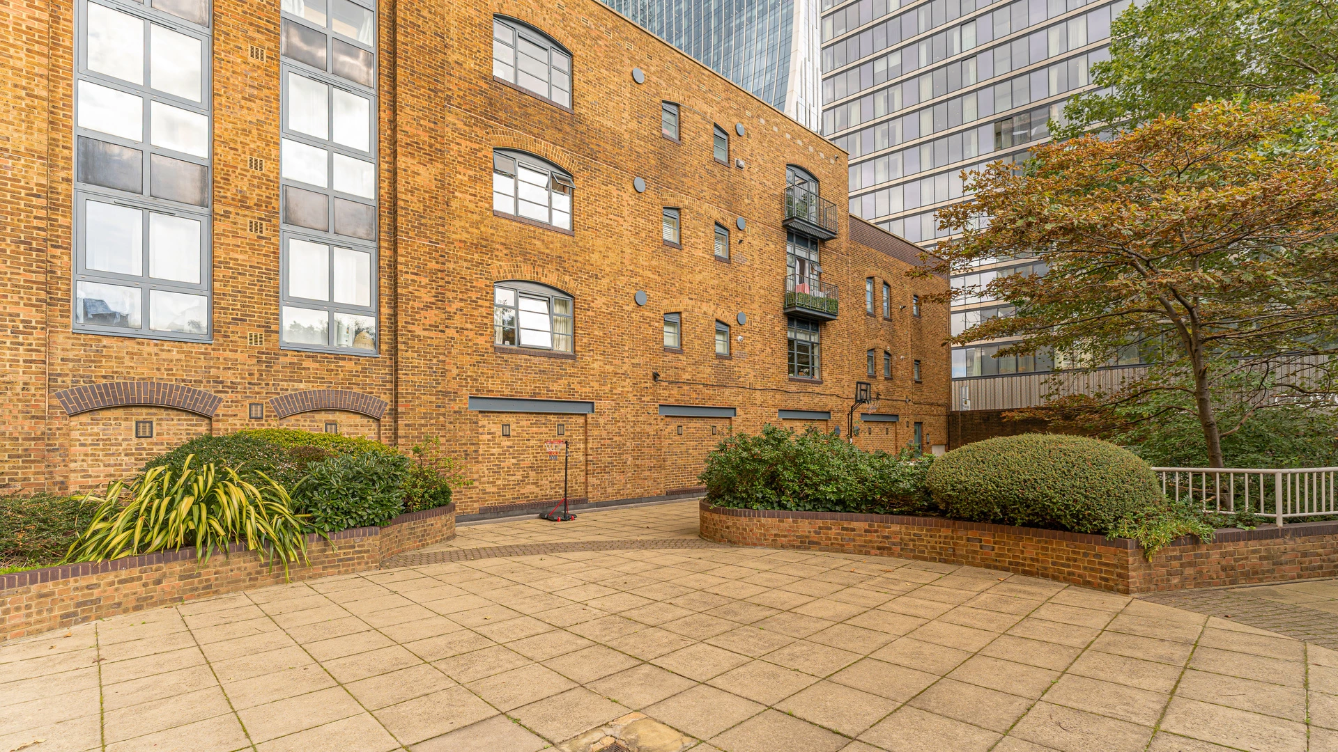 Westferry Road Canary Wharf E14