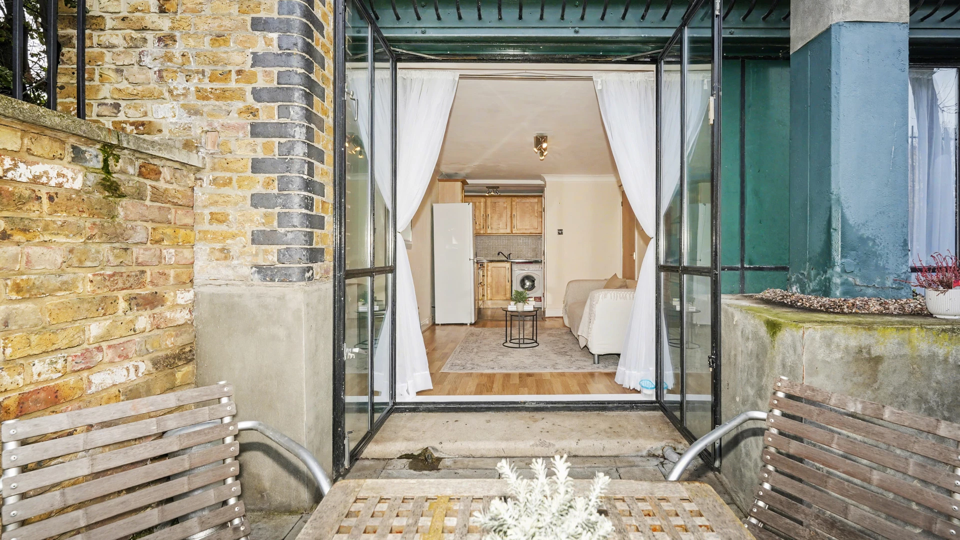 Property photo: Burrells Wharf Square, Canary Wharf, E14