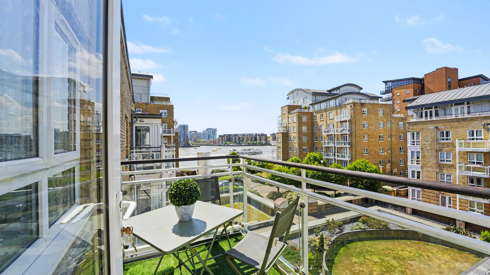 Property photo: St. Davids Square, Isle of Dogs, E14