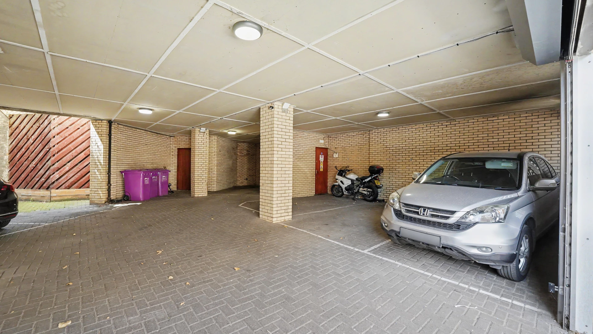 Photo 14