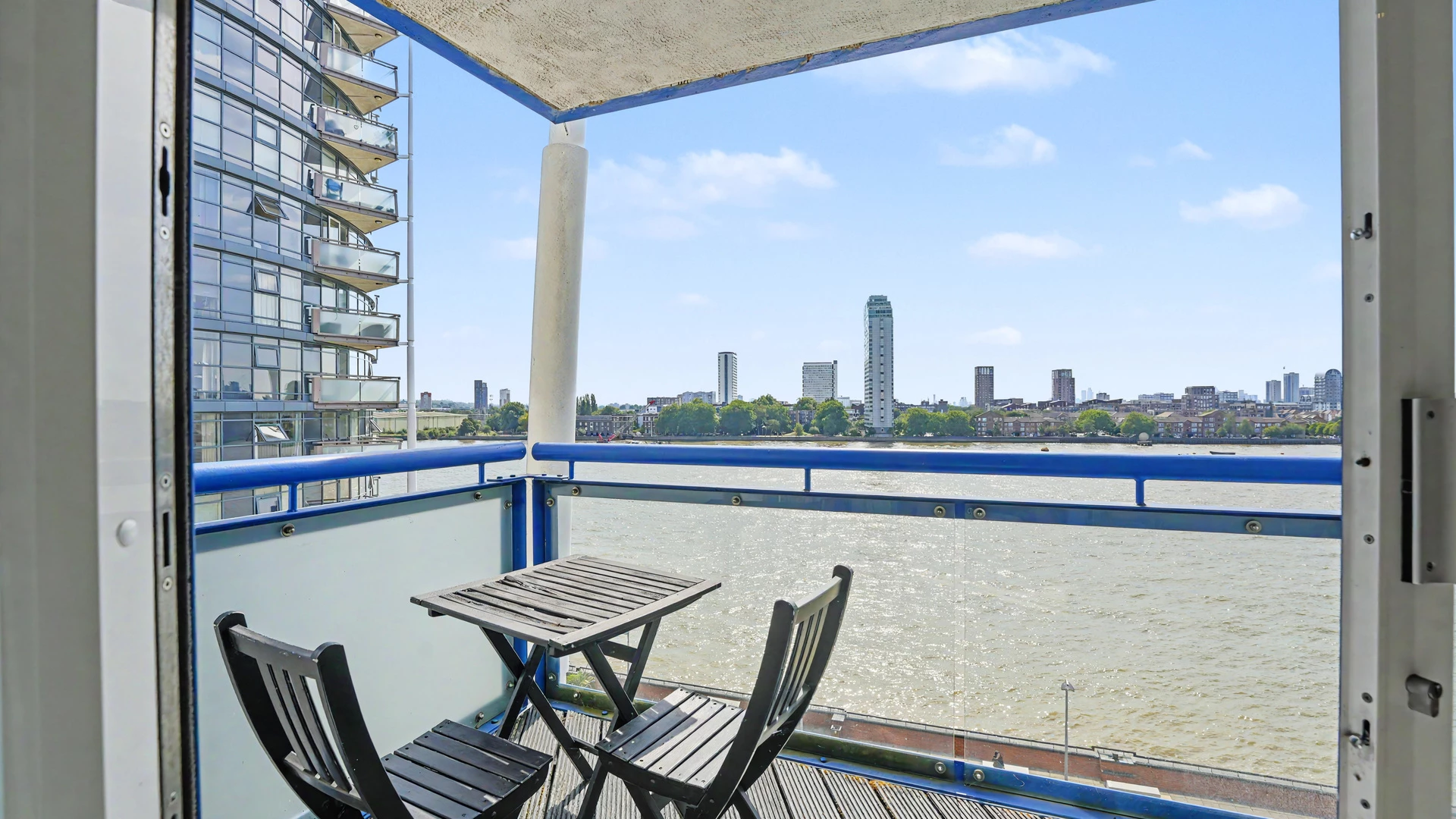 Property photo: Newton Place, Isle of Dogs, E14