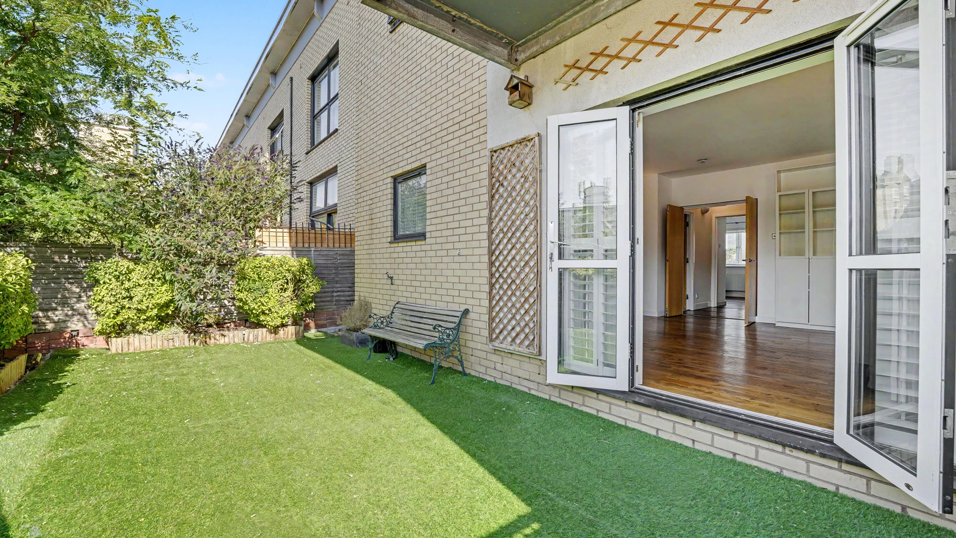Property photo: Old Bellgate Place, Isle of Dogs, E14