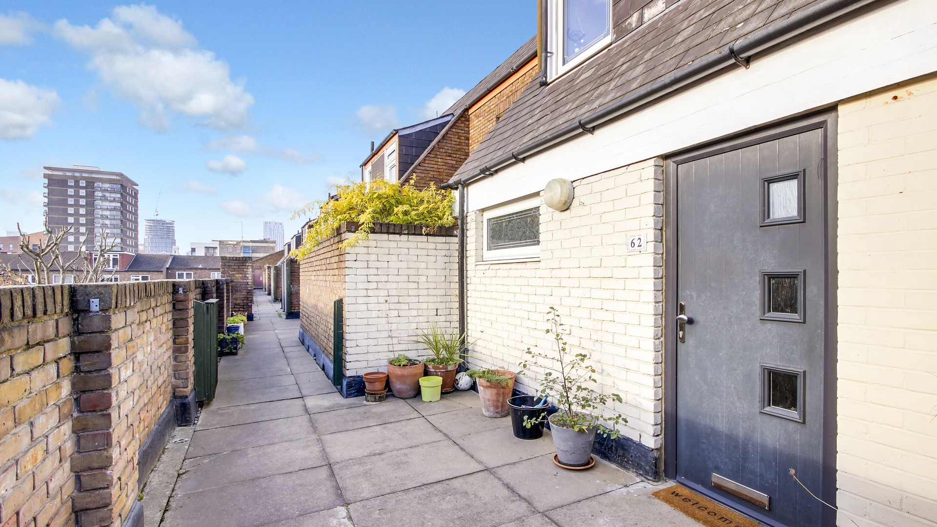 Property For Sale Columbia Road, Bethnal Green, E2 2 Bedroom Duplex Alex Neil 003435/1