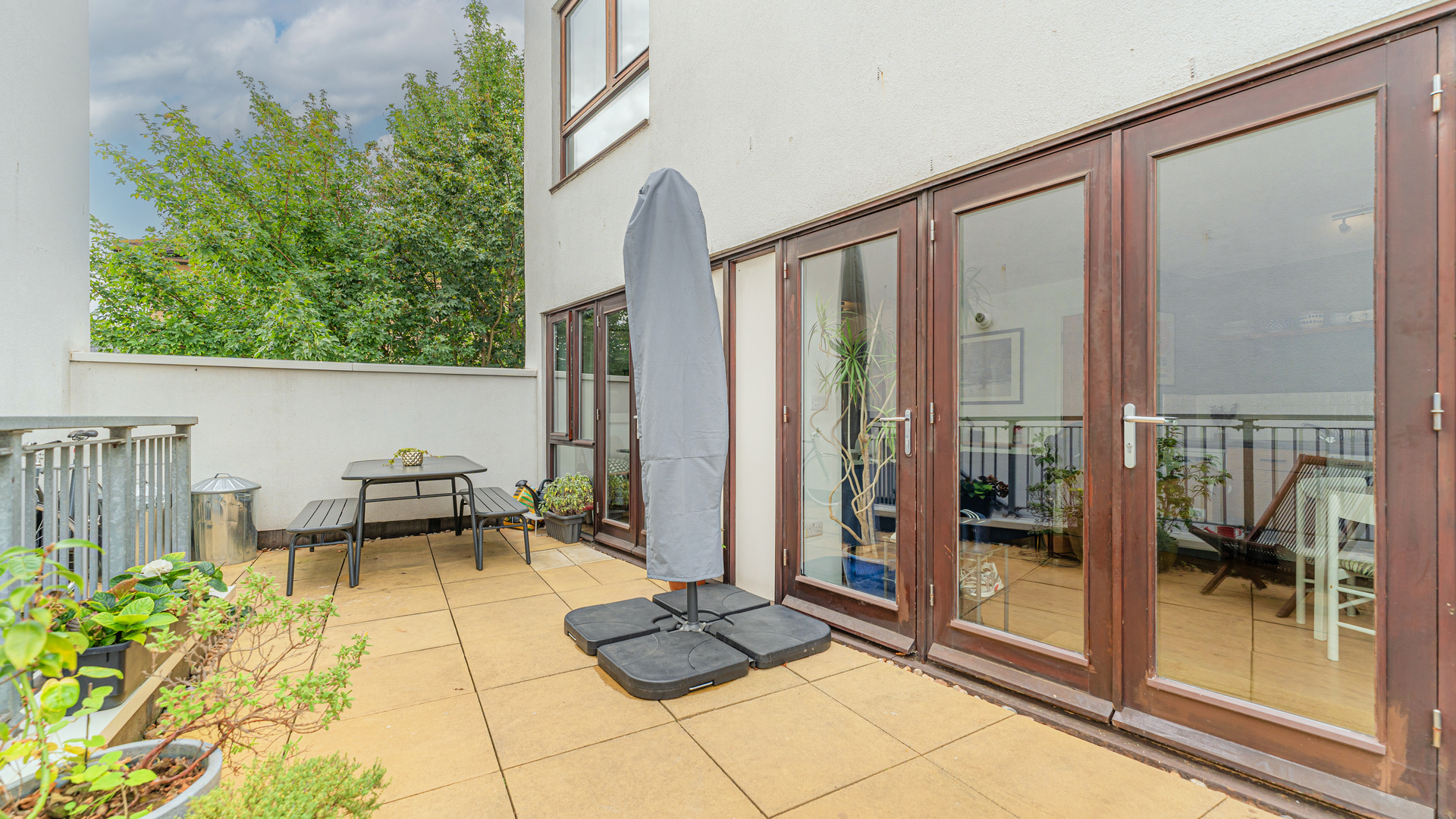 Property For Sale Eden Way, Bow, E3 2 Bedroom Duplex Alex Neil 003779/1