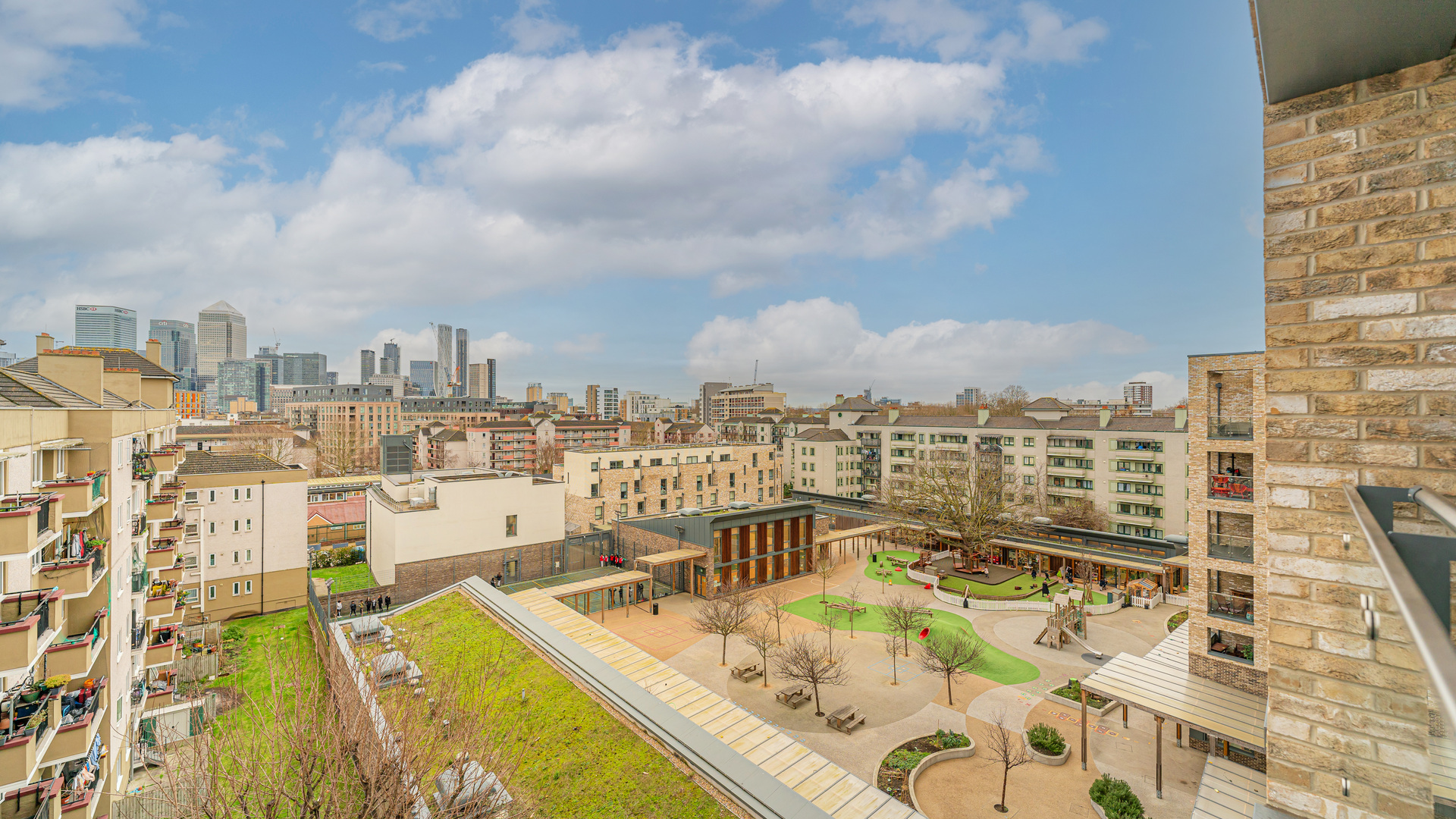 Property For Sale Duesbury House, St. Pauls Way, Bow, E3 1 Bedroom