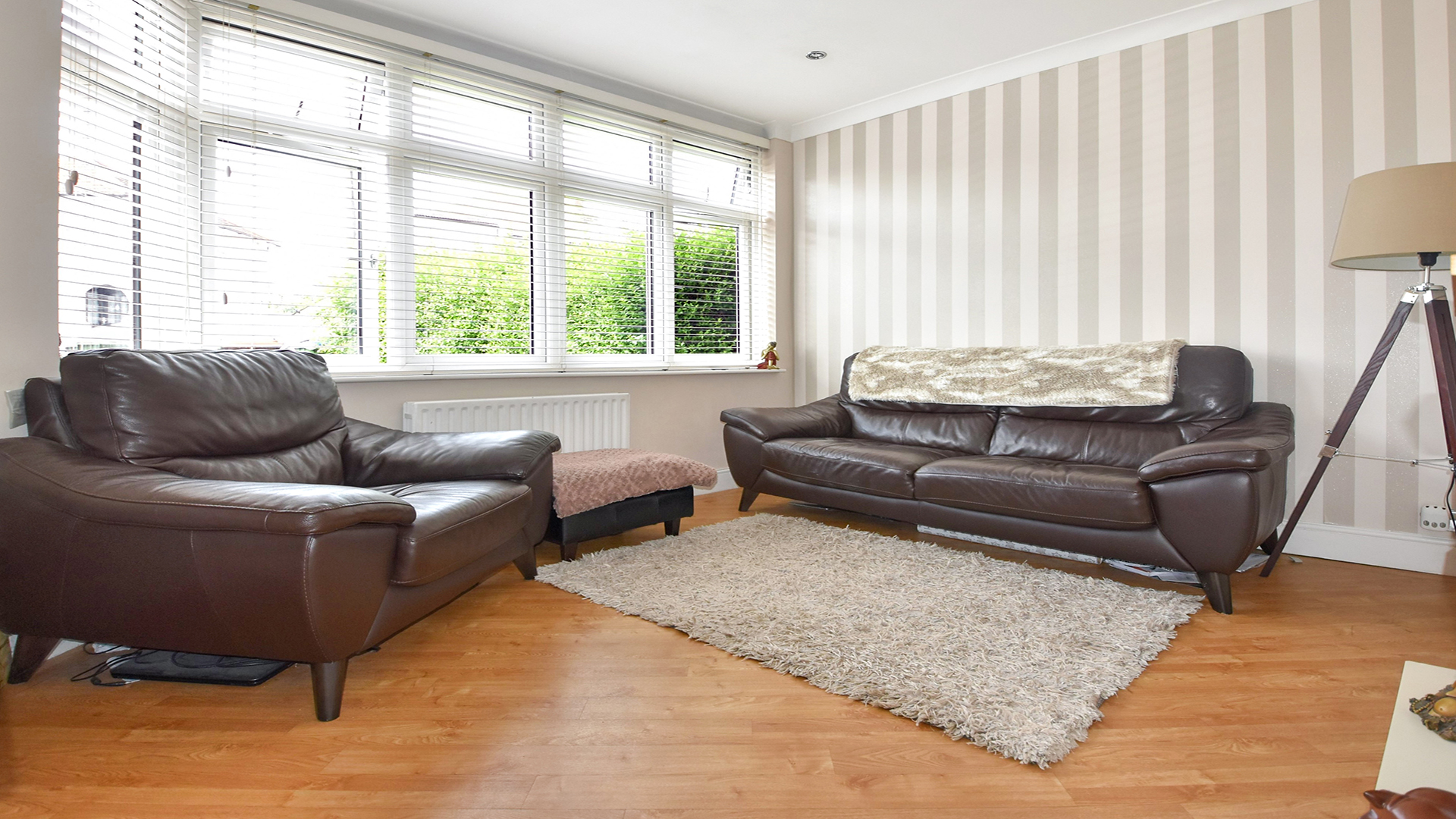 Property For Sale Merlin Road, Welling, DA16 2 Bedroom Semi Detached