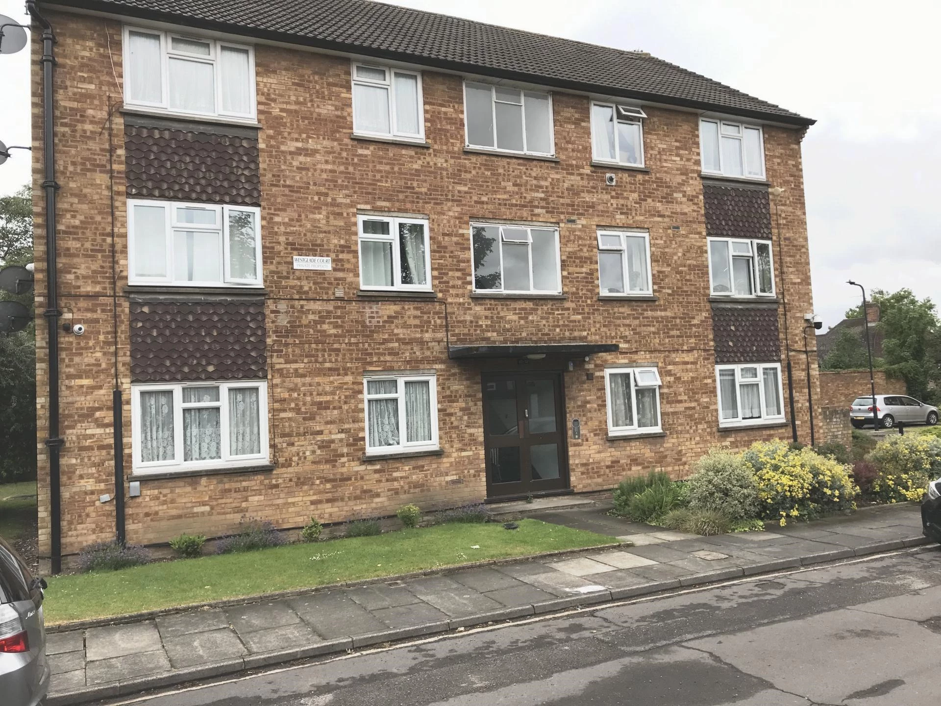 Woodgrange Close Kenton Middlesex HA3