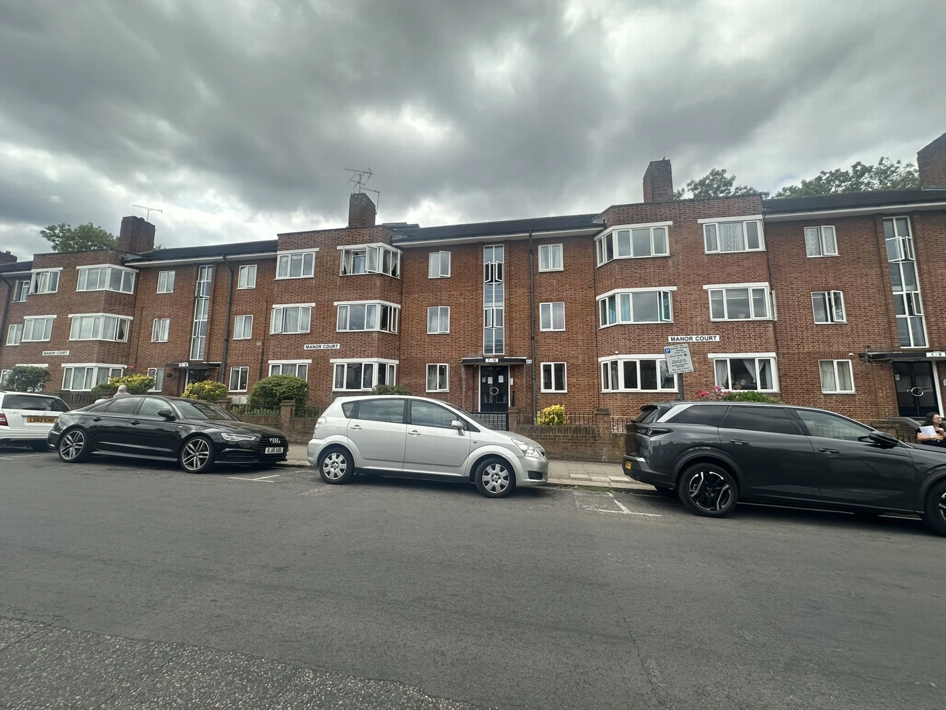 Photo 1
