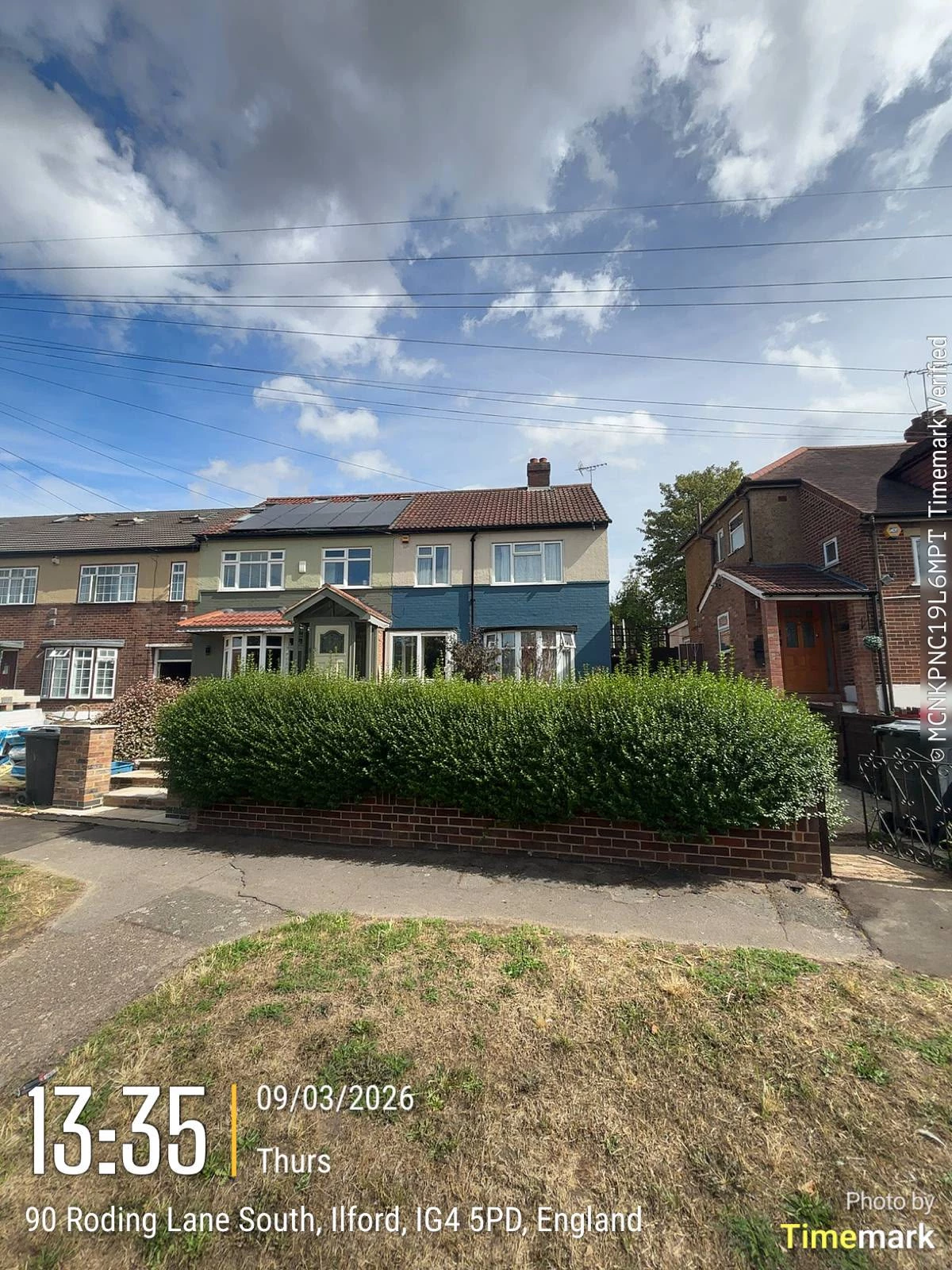 FRONT GARDEN