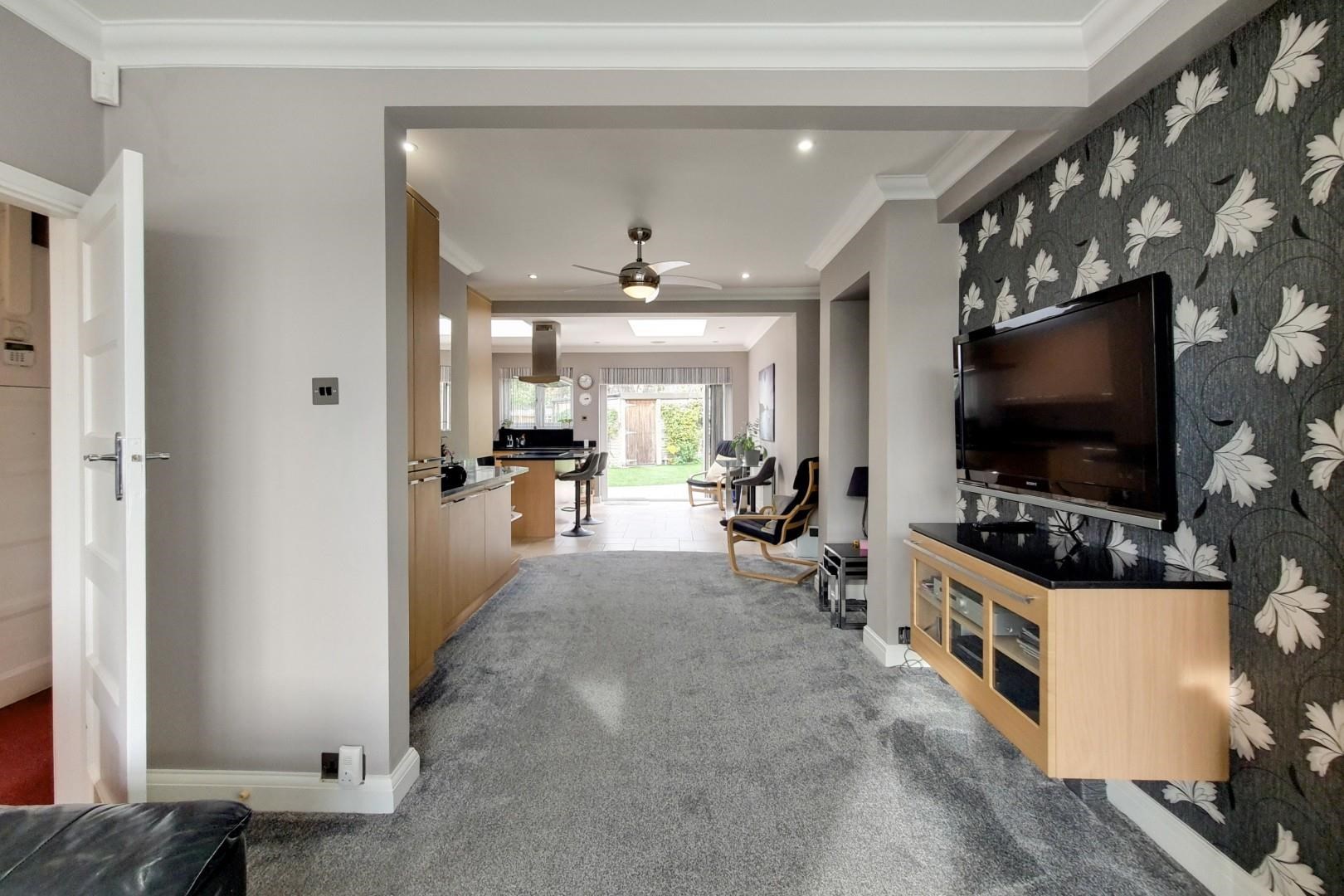 Property For Sale Hillcrest Road, Bromley, BR1 3 Bedroom House Mid