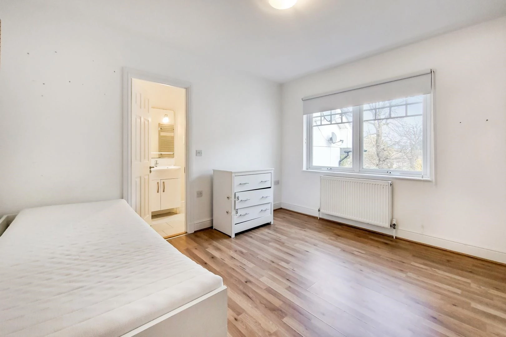 11_Bedroom 2-0.jpg