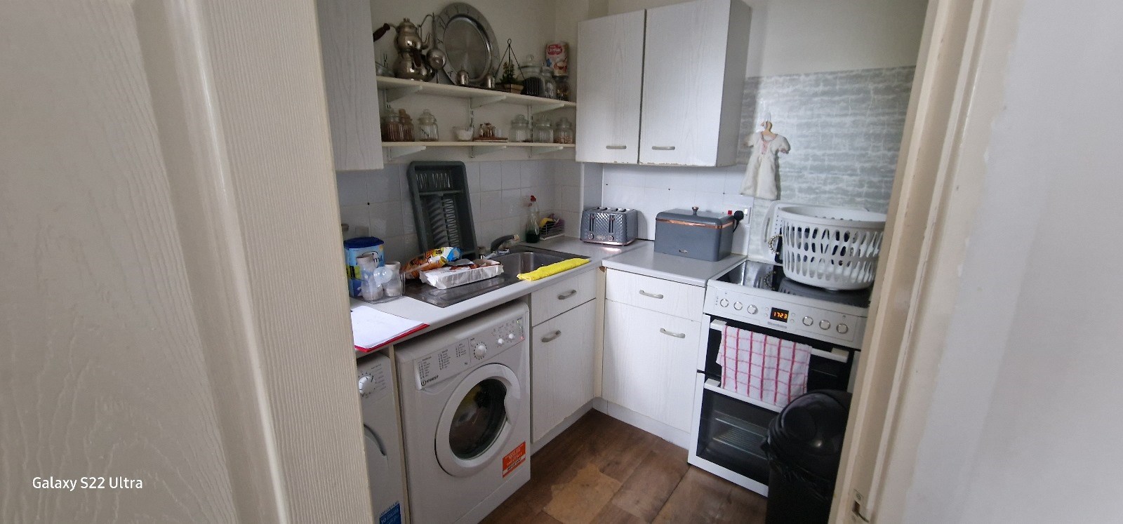 Photo 3