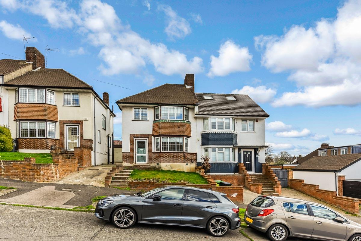 Property For Sale St. Catherine's Road, Chingford, E4 3 Bedroom Semi