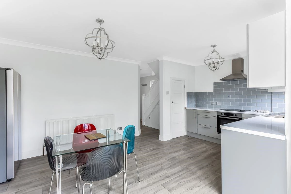 4 St. Catherines Road-10.jpg