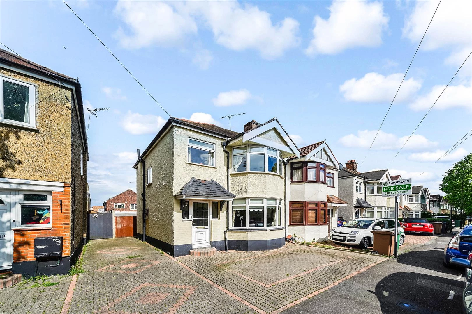 Queens Grove Road, North Chingford, E4