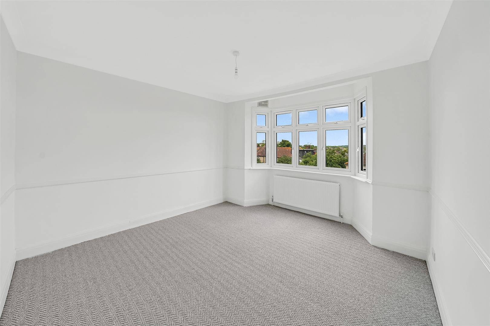 Property For Sale Larkshall Crescent, Highams Park, E4 3 Bedroom Semi