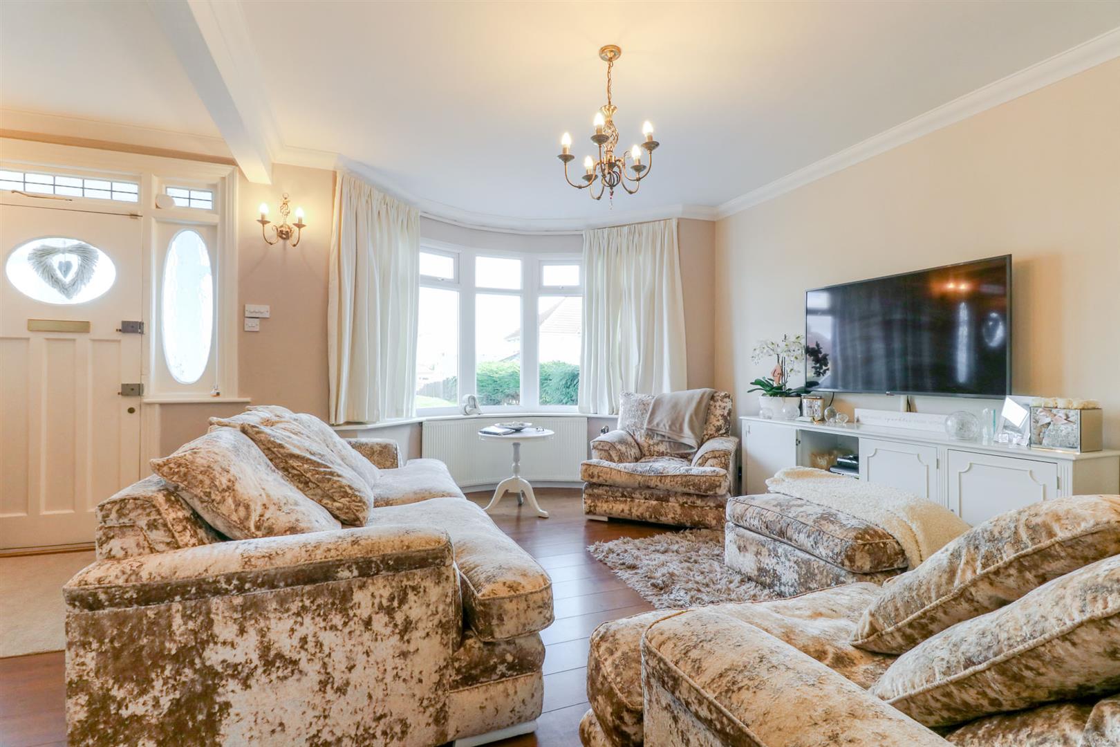 Property For Sale Honey Lane, Waltham Abbey, EN9 3 Bedroom Semi