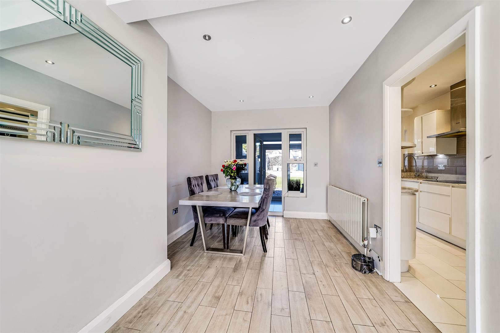 Property For Sale Epping Way, Chingford, E4 3 Bedroom End of Terrace