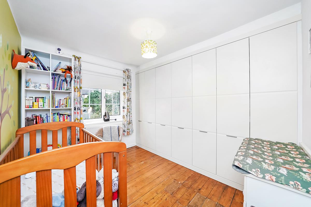 Property For Sale Normanton Park, Chingford, E4 2 Bedroom Terraced