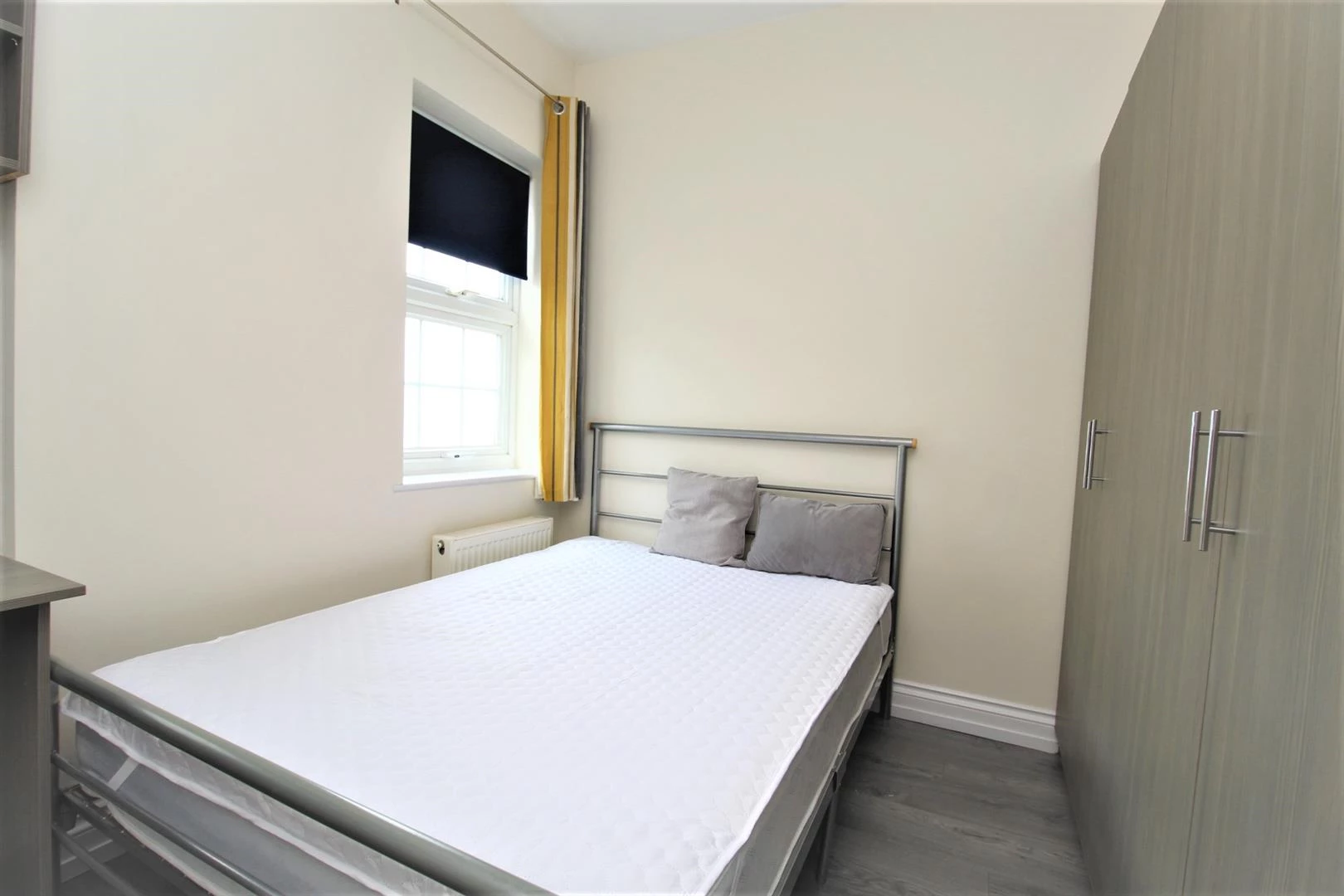 Bedroom-2.jpg