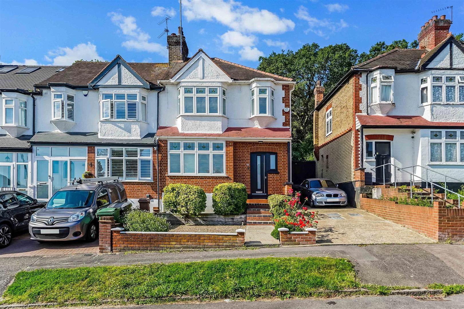 Larkshall Crescent, Highams Park E4