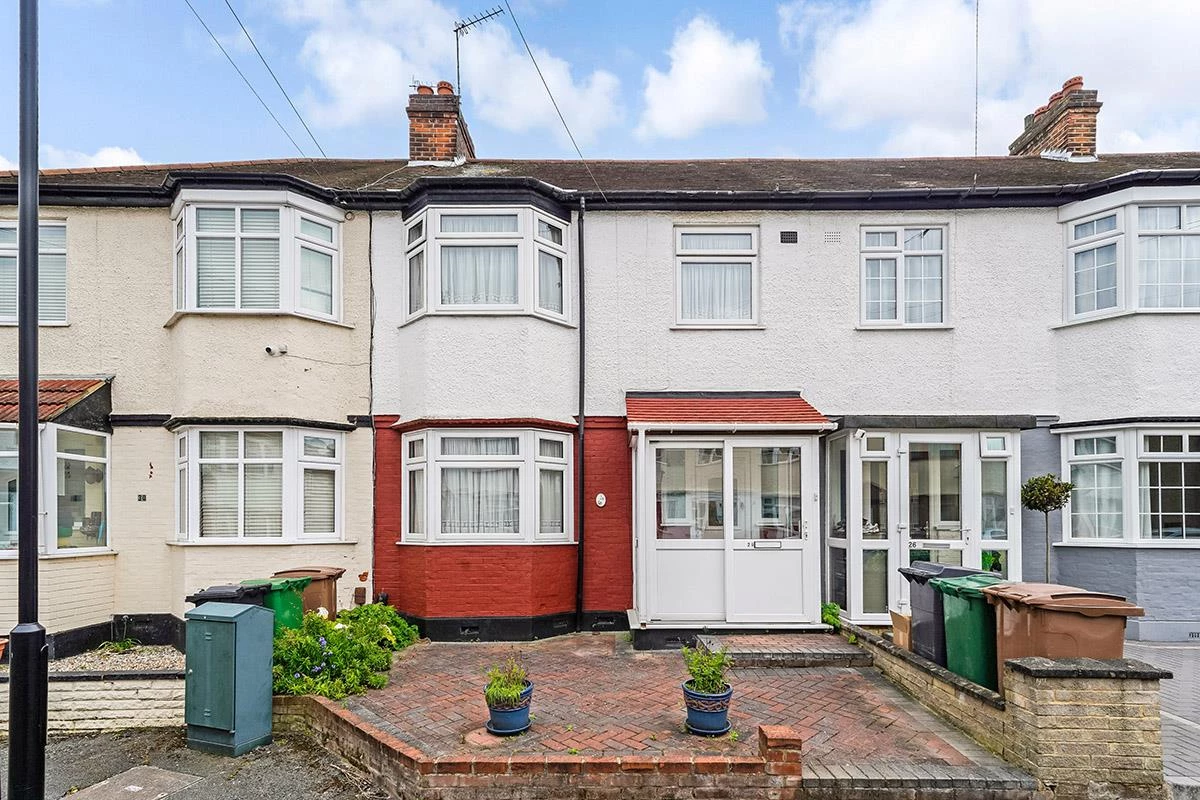 St. John's Road, Chingford, E4