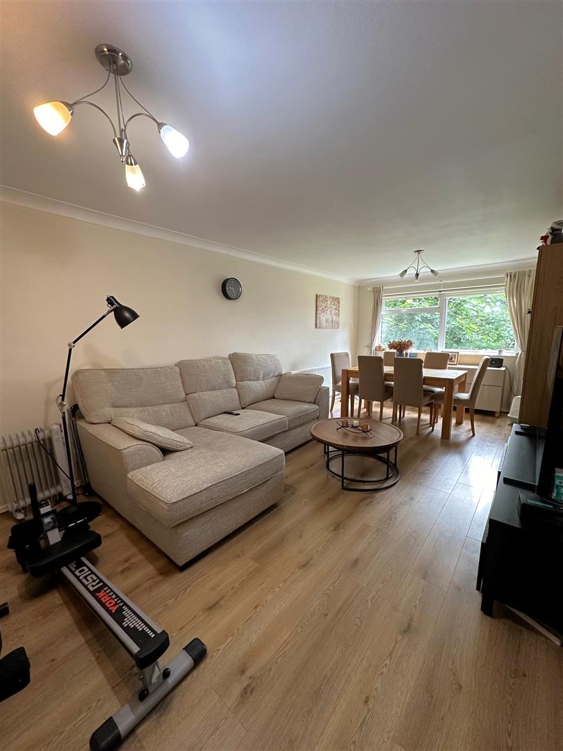 The Ridgeway, North Chingford, E4