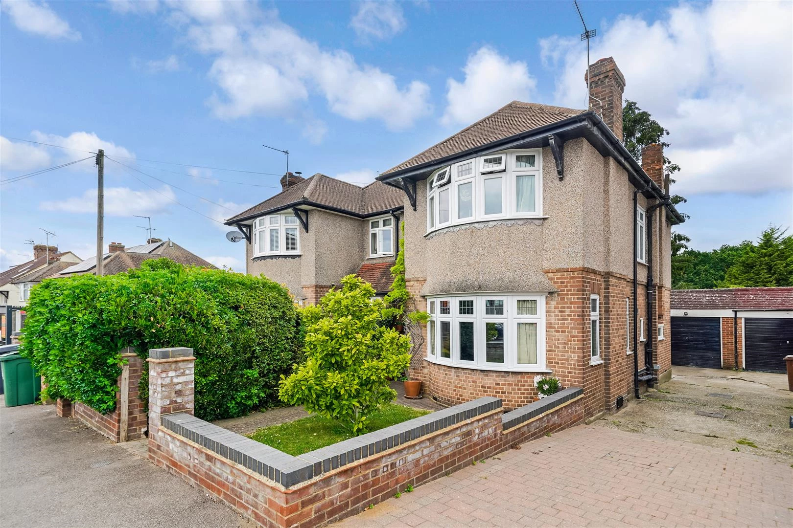 Hawkwood Crescent, North Chingford, E4