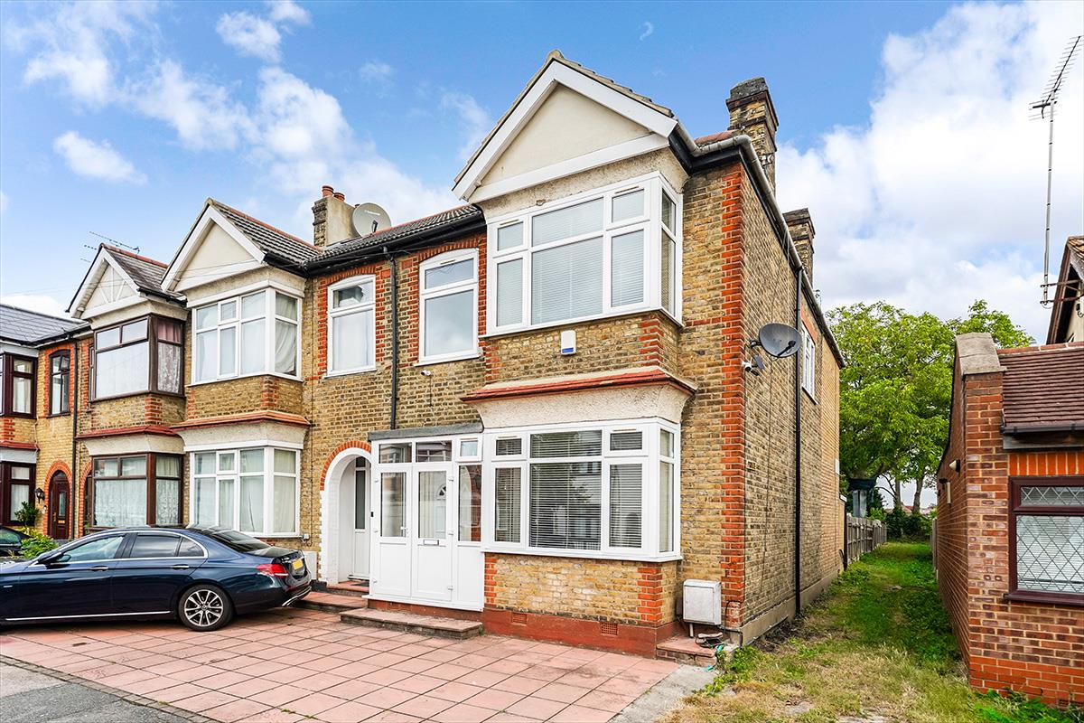 Property photo: Hampton Road, Chingford, E4