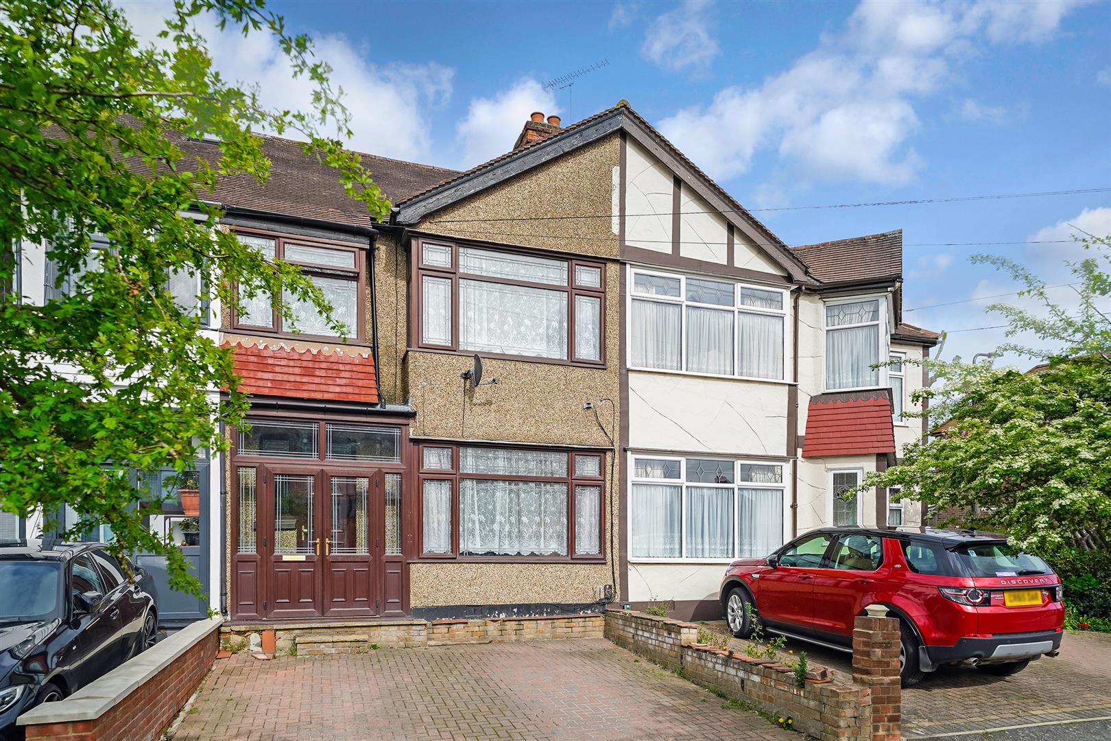 Cherrydown Avenue, Chingford, E4