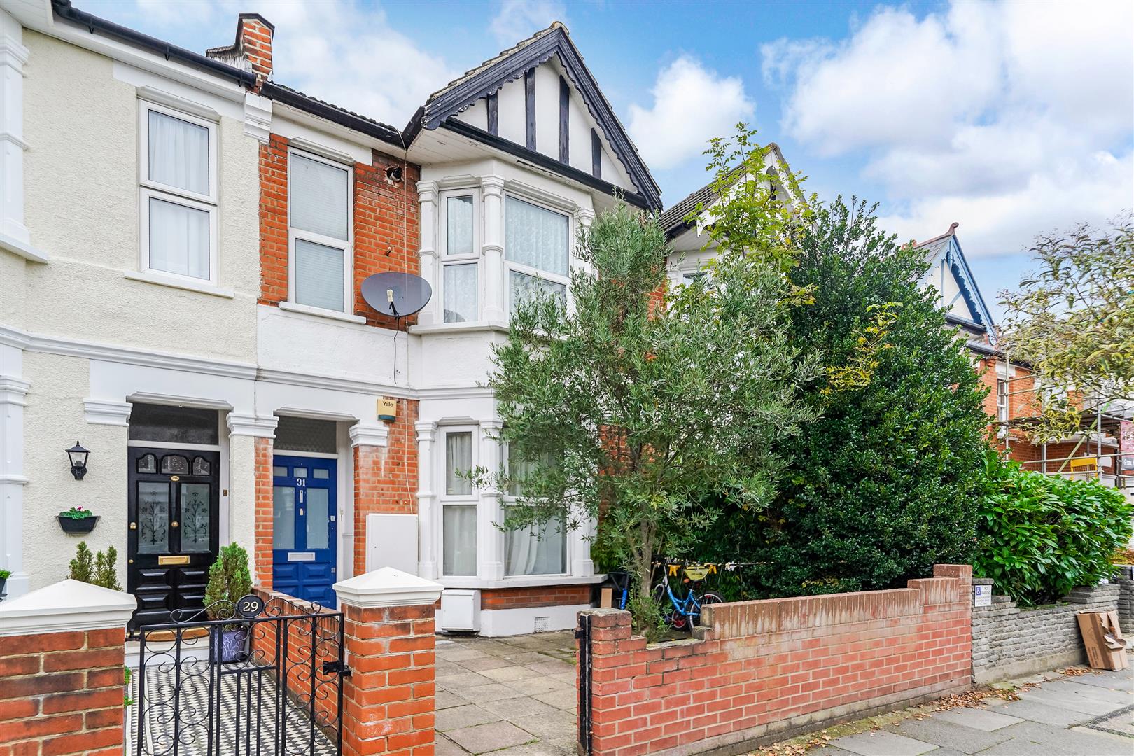 Harpenden Road, Aldersbrook, E12