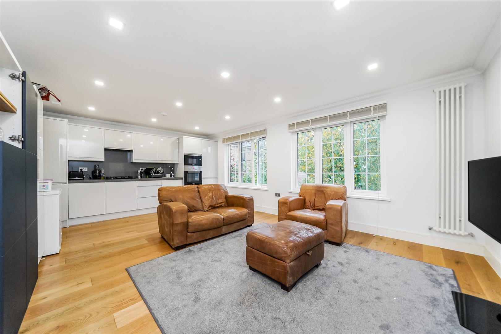 Property photo: Finsbury Road, Wood Green, N22